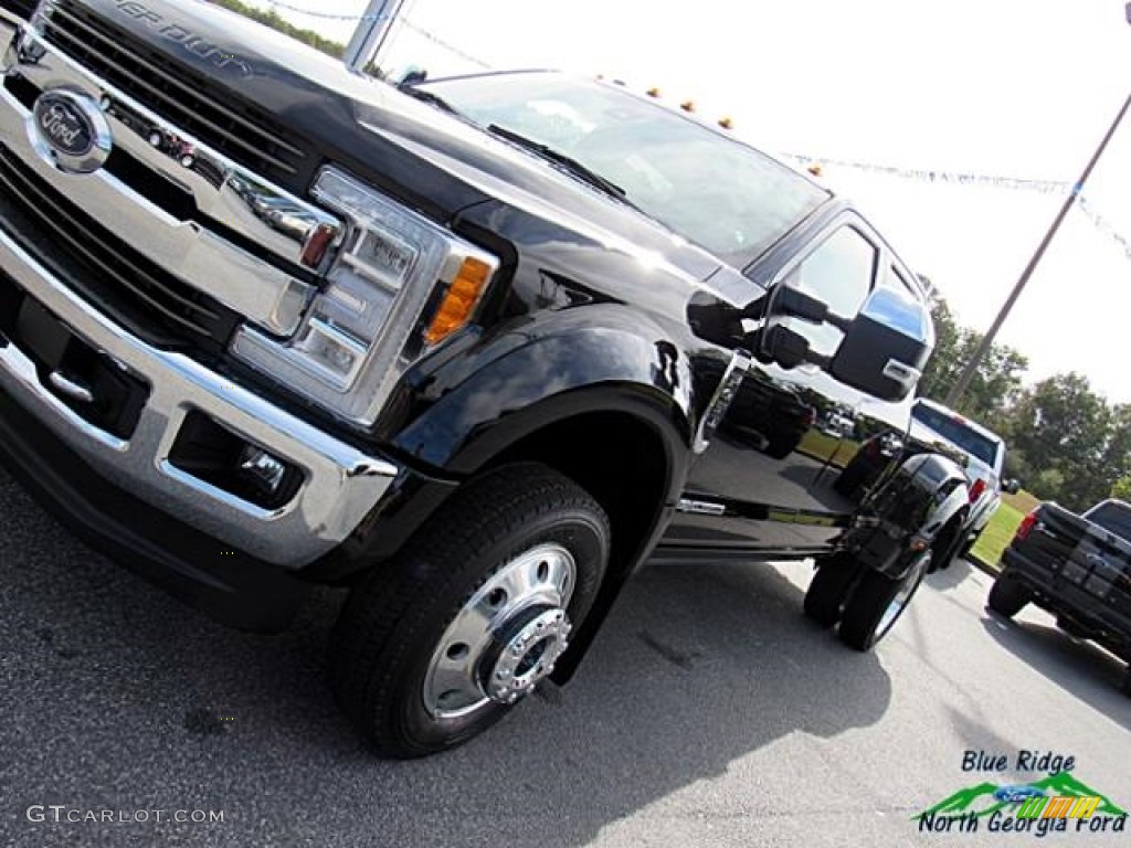 2017 F450 Super Duty King Ranch Crew Cab 4x4 - Shadow Black / King Ranch Java photo #38
