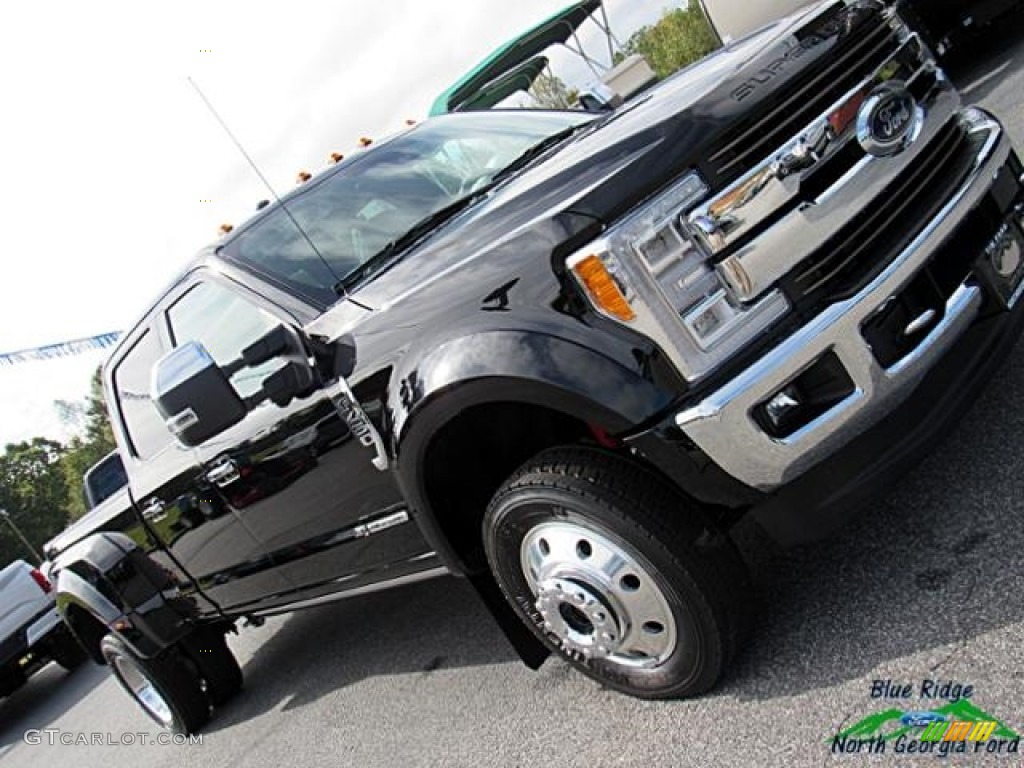 2017 F450 Super Duty King Ranch Crew Cab 4x4 - Shadow Black / King Ranch Java photo #39