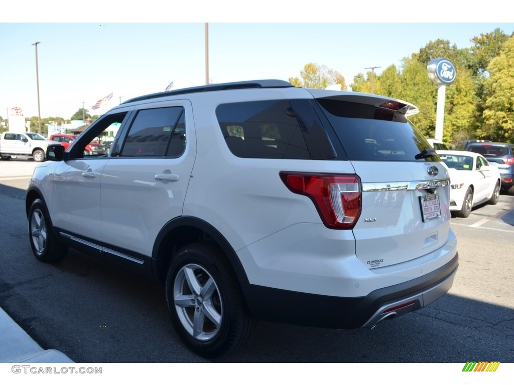 2016 Explorer XLT 4WD - White Platinum Metallic Tri-Coat / Medium Light Camel photo #5