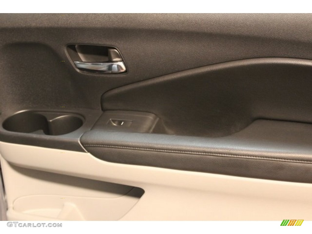 2016 Pilot EX-L - Lunar Silver Metallic / Gray photo #37
