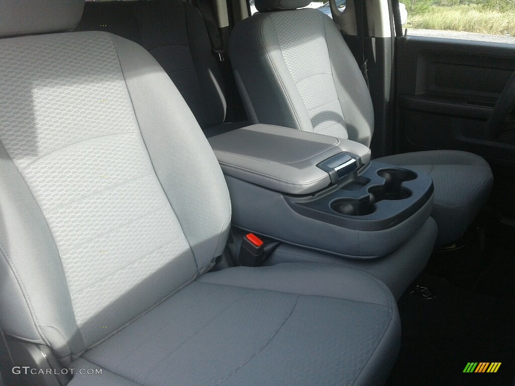 2018 1500 Express Quad Cab - Bright White / Black/Diesel Gray photo #12