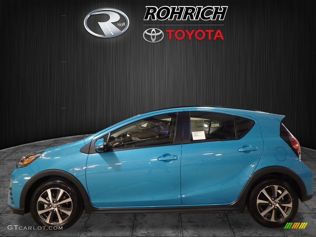 2018 Prius c Two - Tide Pool Pearl / Blue/Dark Gray Two-Tone photo #3