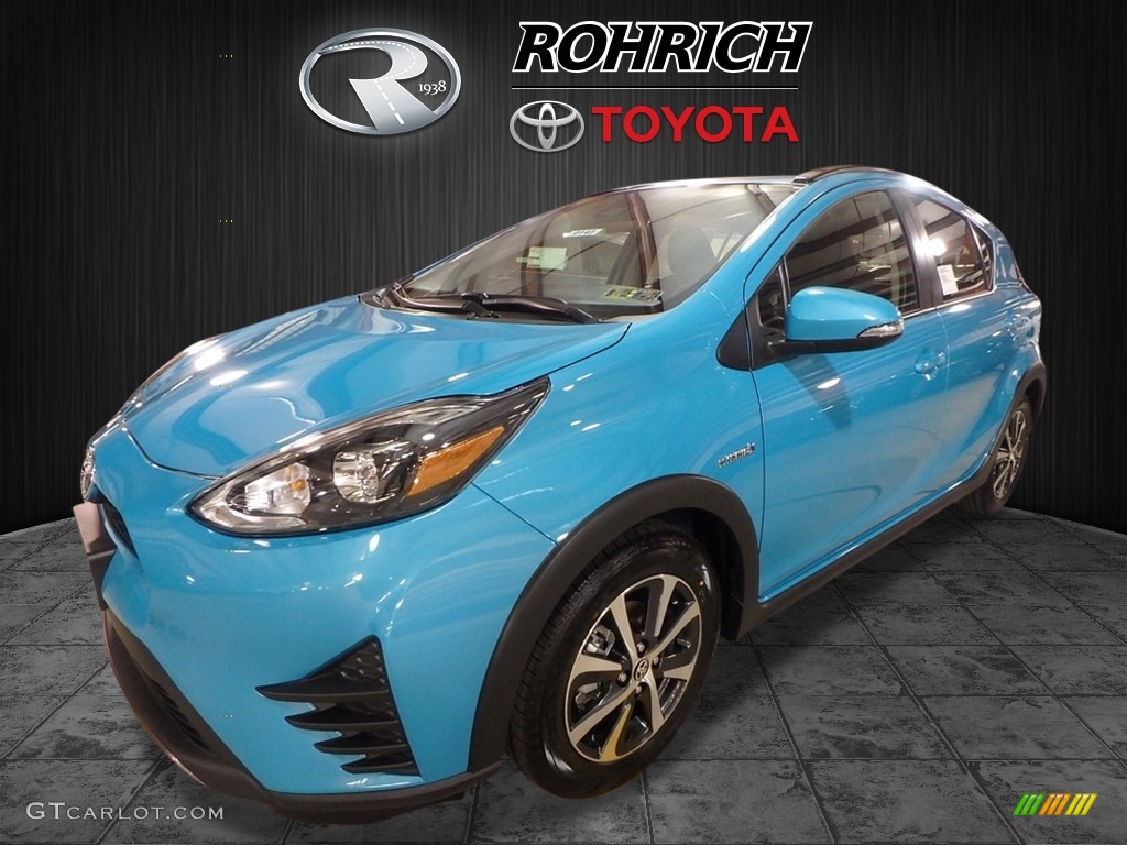 2018 Prius c Two - Tide Pool Pearl / Blue/Dark Gray Two-Tone photo #4