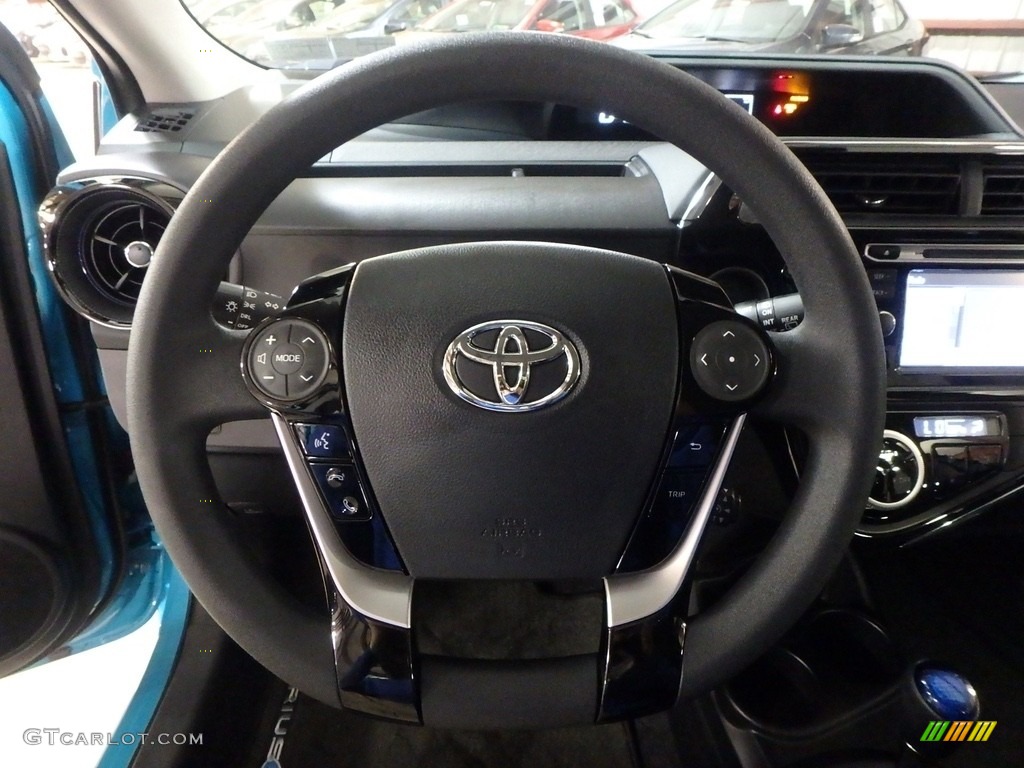 2018 Toyota Prius c Two Steering Wheel Photos