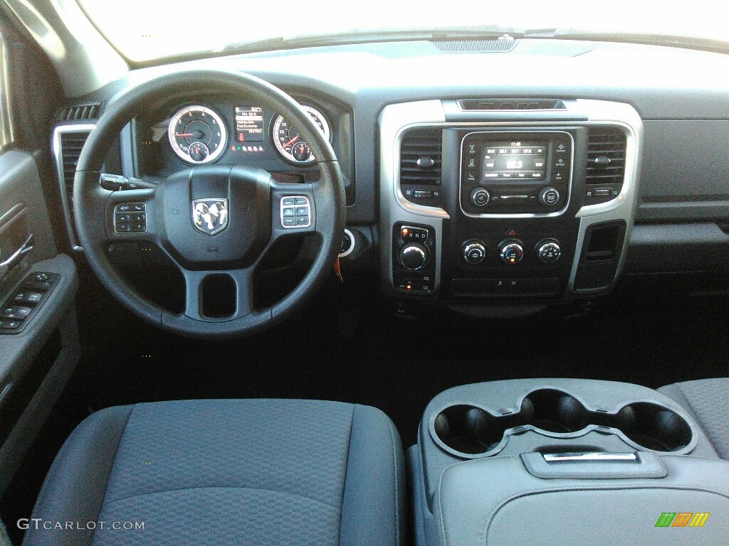 2017 1500 Big Horn Quad Cab 4x4 - Bright Silver Metallic / Black/Diesel Gray photo #7