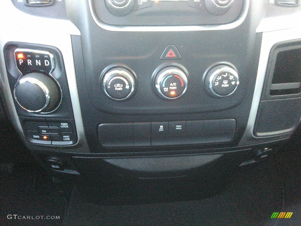 2017 1500 Big Horn Quad Cab 4x4 - Bright Silver Metallic / Black/Diesel Gray photo #9