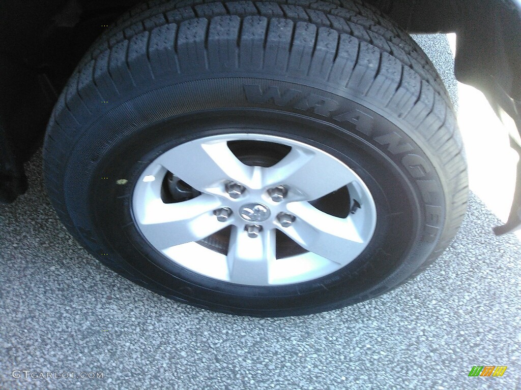 2017 1500 Big Horn Quad Cab 4x4 - Bright Silver Metallic / Black/Diesel Gray photo #19