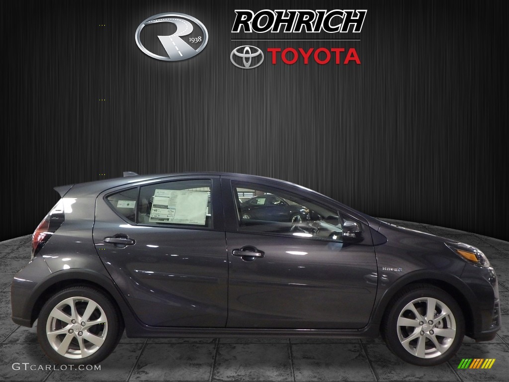 2018 Prius c Four - Magnetic Gray Metallic / Light Blue Gray photo #2