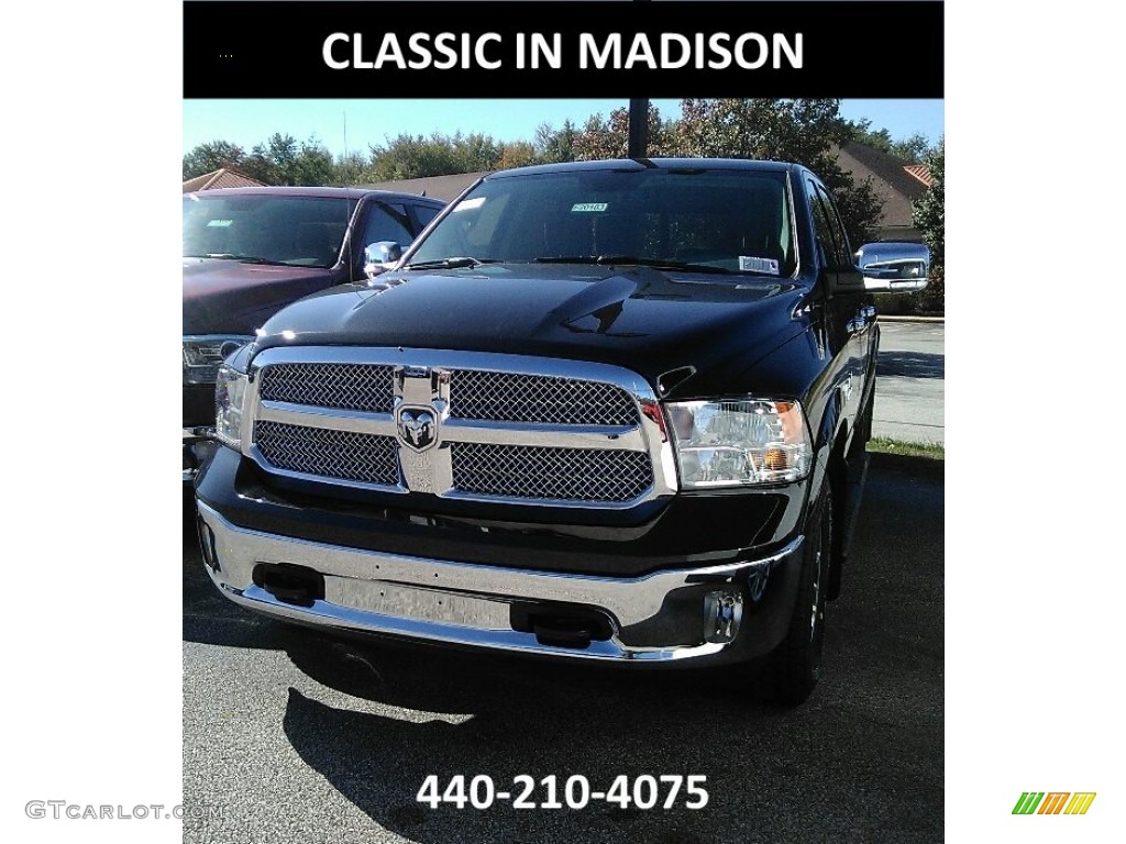 2018 1500 Big Horn Crew Cab 4x4 - Brilliant Black Crystal Pearl / Black/Diesel Gray photo #1