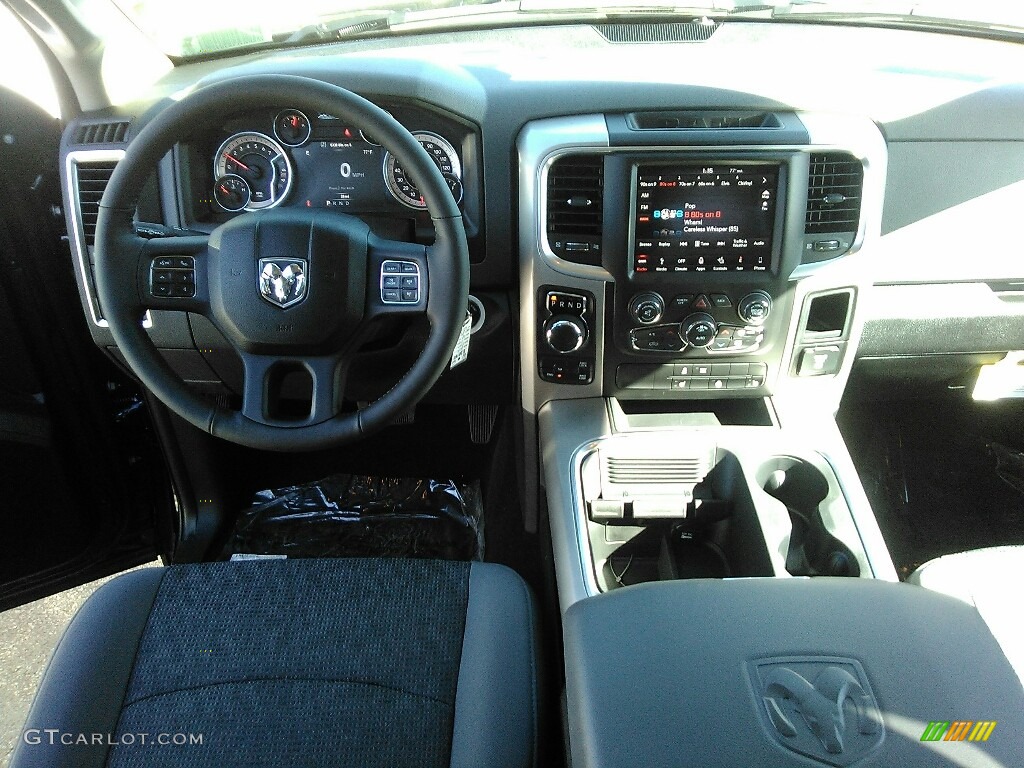 2018 1500 Big Horn Crew Cab 4x4 - Brilliant Black Crystal Pearl / Black/Diesel Gray photo #5