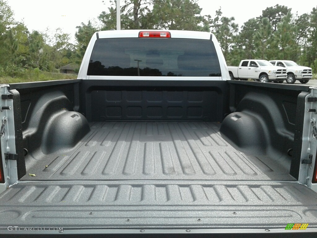 2018 1500 Tradesman Quad Cab - Bright Silver Metallic / Black/Diesel Gray photo #19