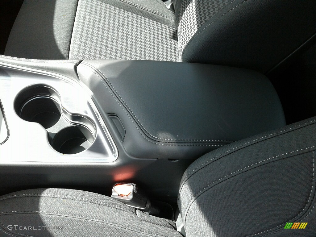 2018 Challenger SXT - Granite / Black photo #17