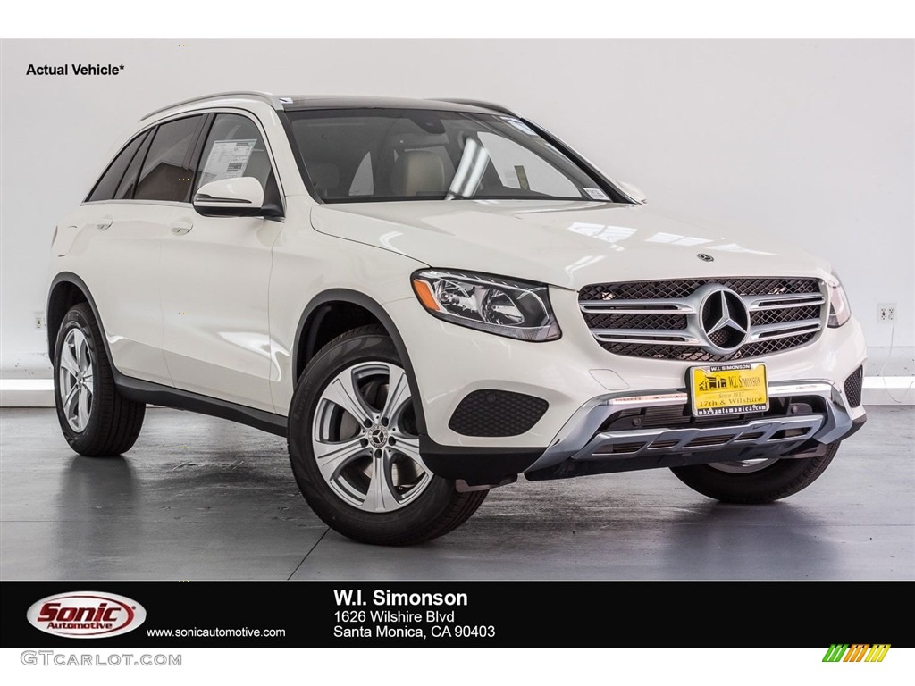 2018 GLC 300 - Polar White / Black photo #1