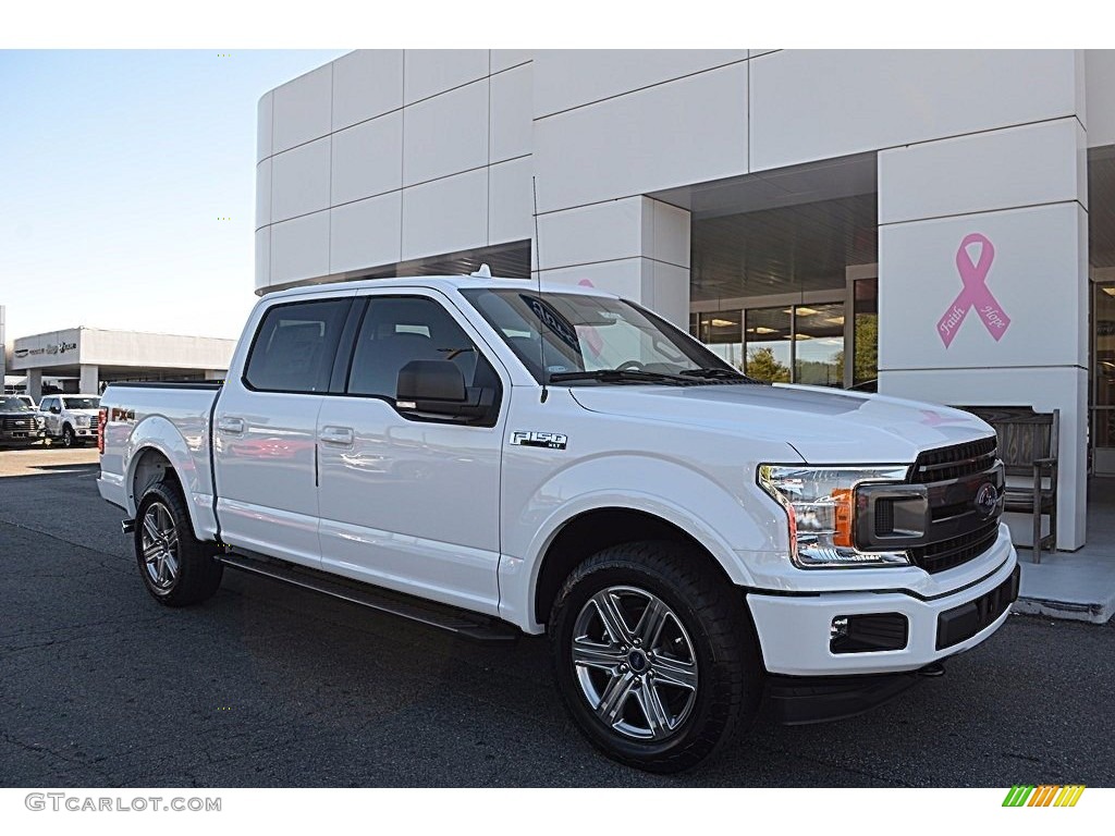 2018 F150 XLT SuperCrew 4x4 - Oxford White / Earth Gray photo #1