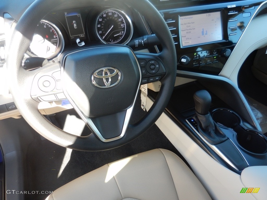 2018 Camry LE - Blue Crush Metallic / Macadamia photo #4