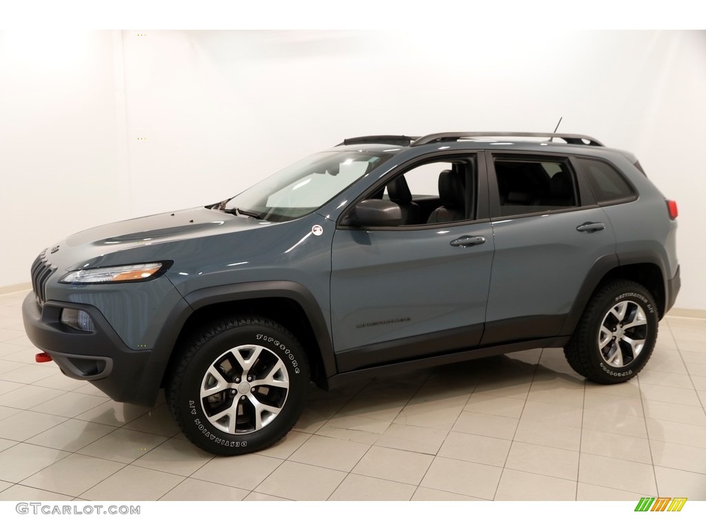 2015 Cherokee Trailhawk 4x4 - Anvil / Trailhawk Black photo #3