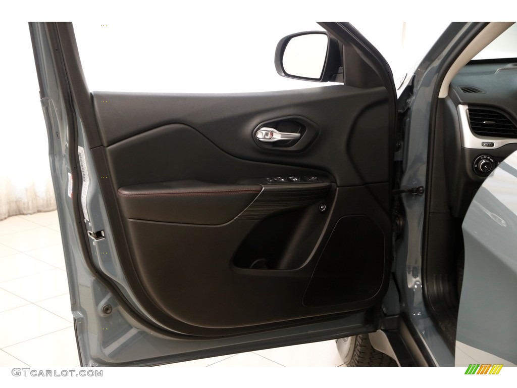 2015 Cherokee Trailhawk 4x4 - Anvil / Trailhawk Black photo #4