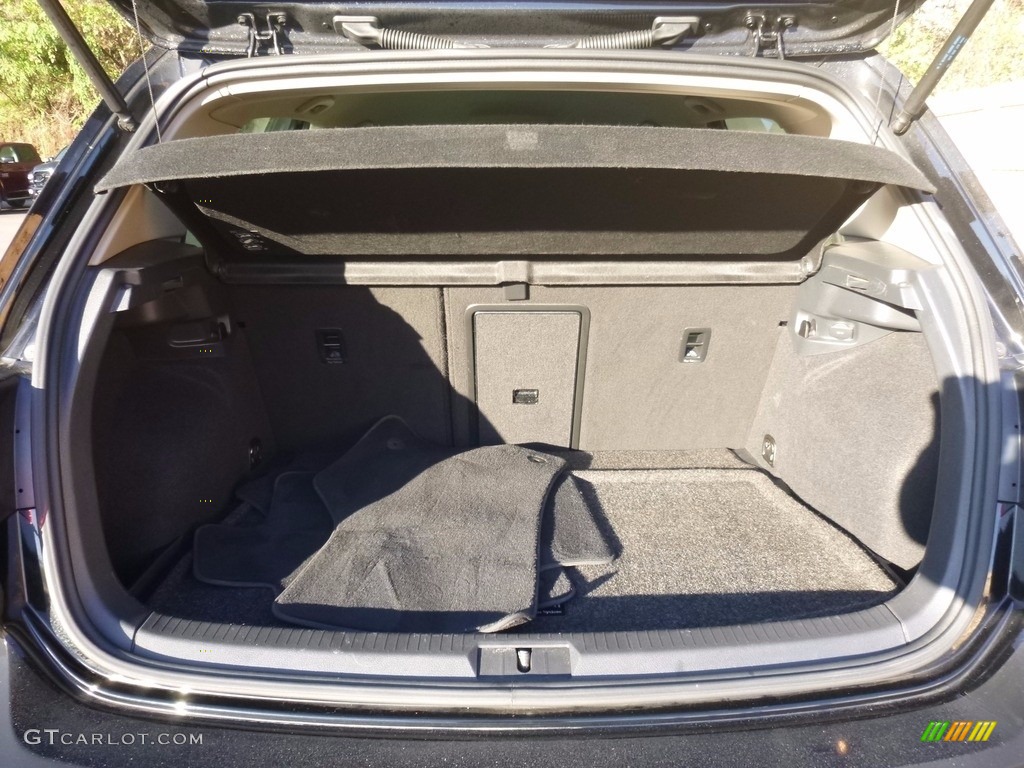 2017 Golf 4 Door 1.8T Wolfsburg - Black / Beige photo #5