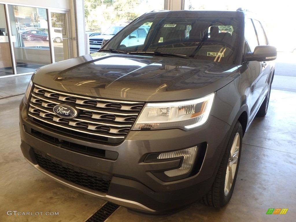 2017 Explorer Limited 4WD - Magnetic / Ebony Black photo #4