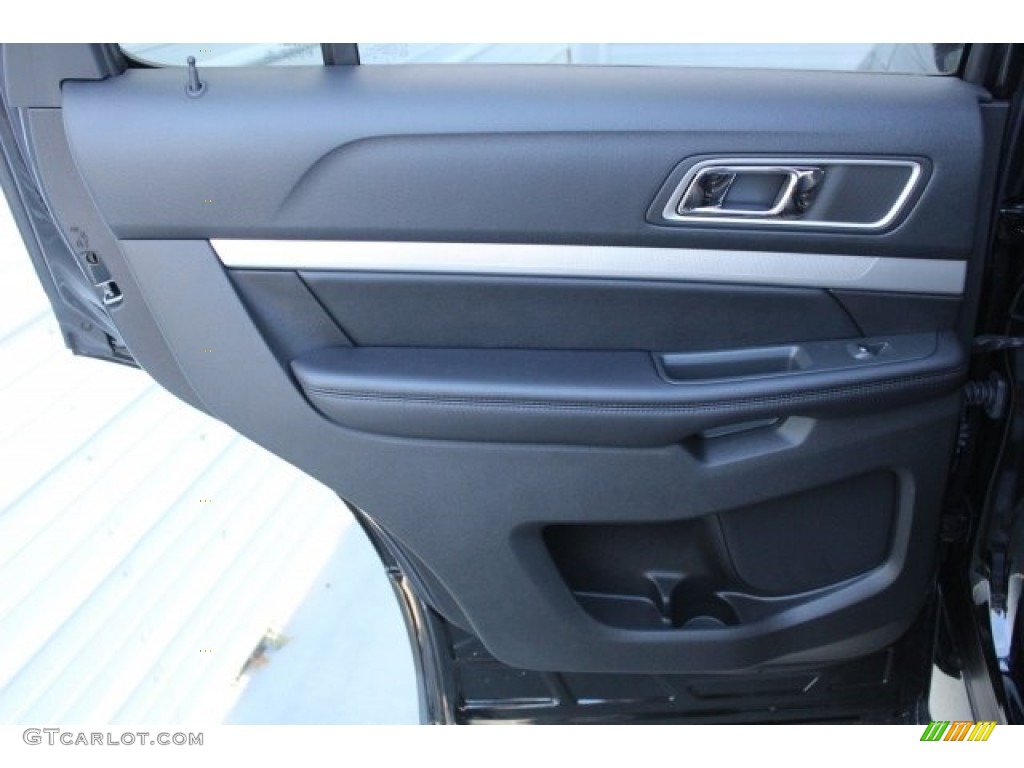 2017 Explorer XLT - Shadow Black / Ebony Black photo #20