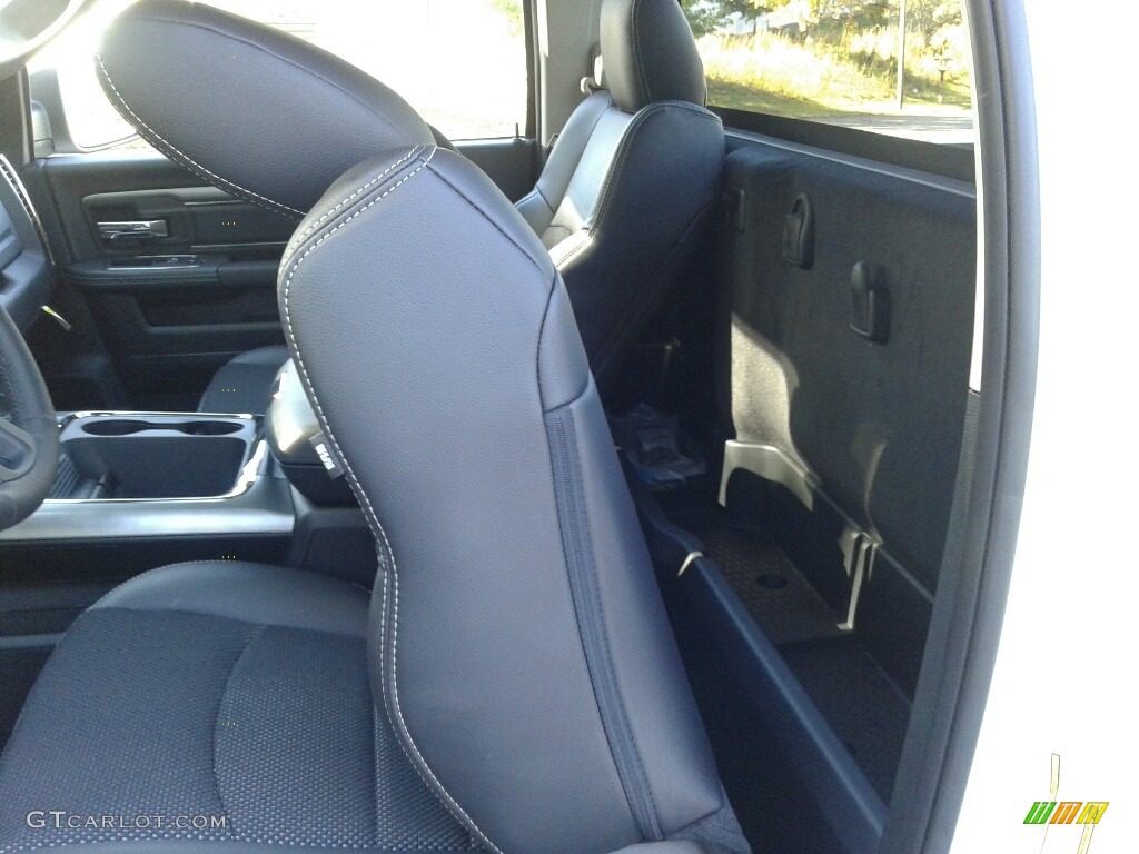2018 1500 Sport Regular Cab - Bright White / Black photo #10