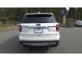 2017 White Platinum Ford Explorer XLT 4WD  photo #6