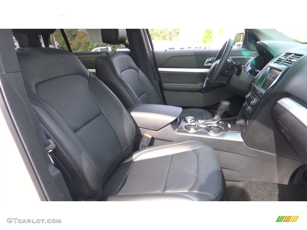 2017 Explorer XLT 4WD - White Platinum / Ebony Black photo #25