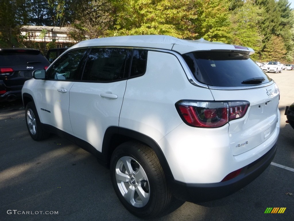 2018 Compass Latitude 4x4 - White / Black photo #3