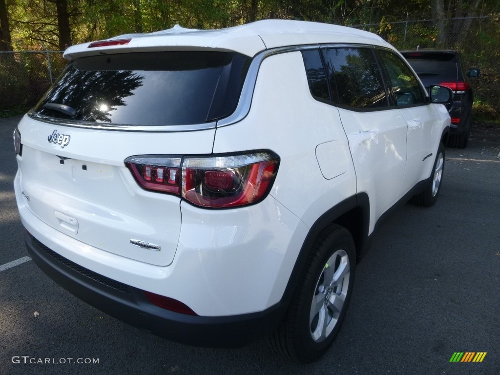 2018 Compass Latitude 4x4 - White / Black photo #5