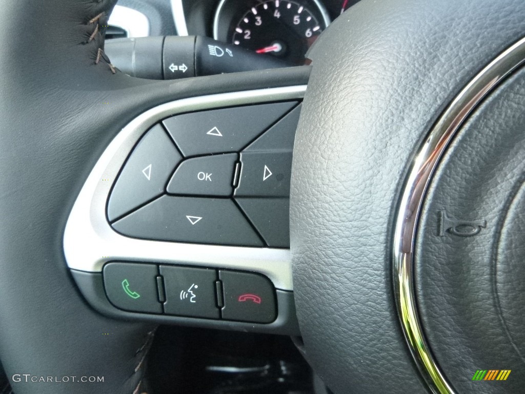 2018 Compass Latitude 4x4 - White / Black photo #19