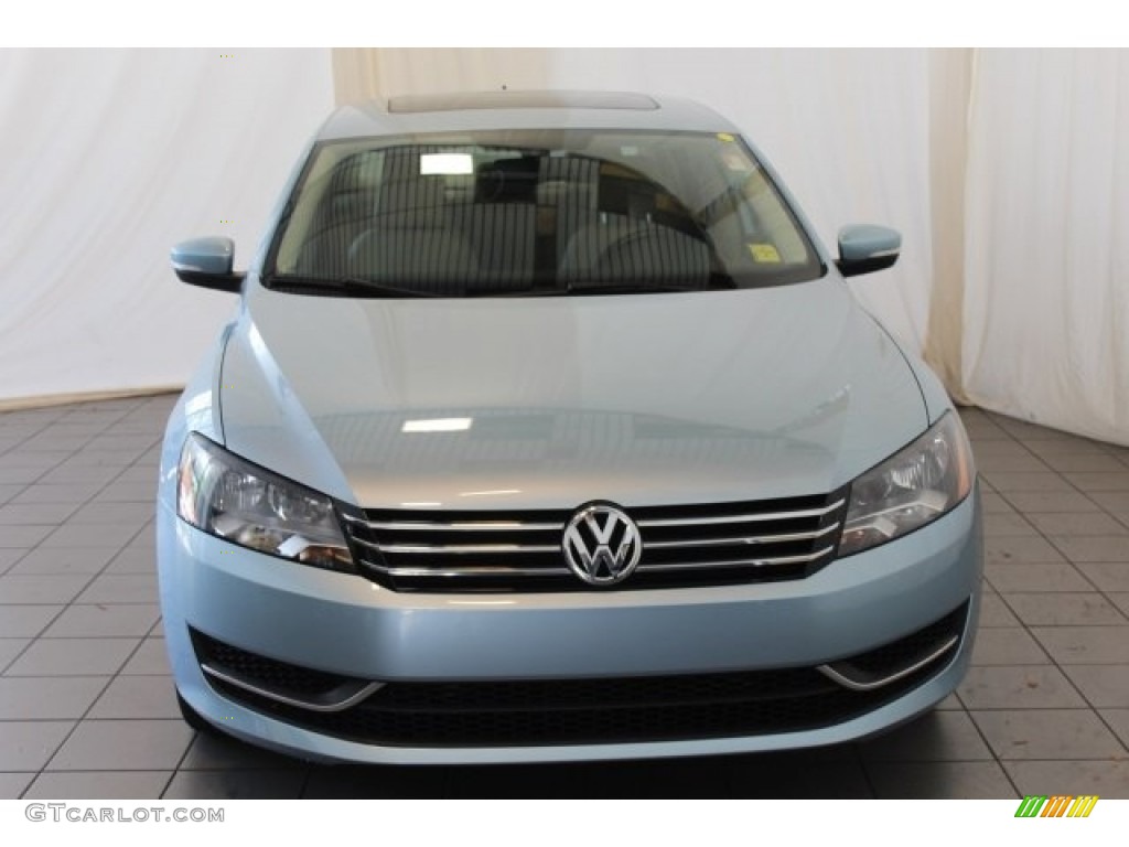2013 Passat 2.5L SE - Glacier Blue Metallic / Cornsilk Beige photo #3