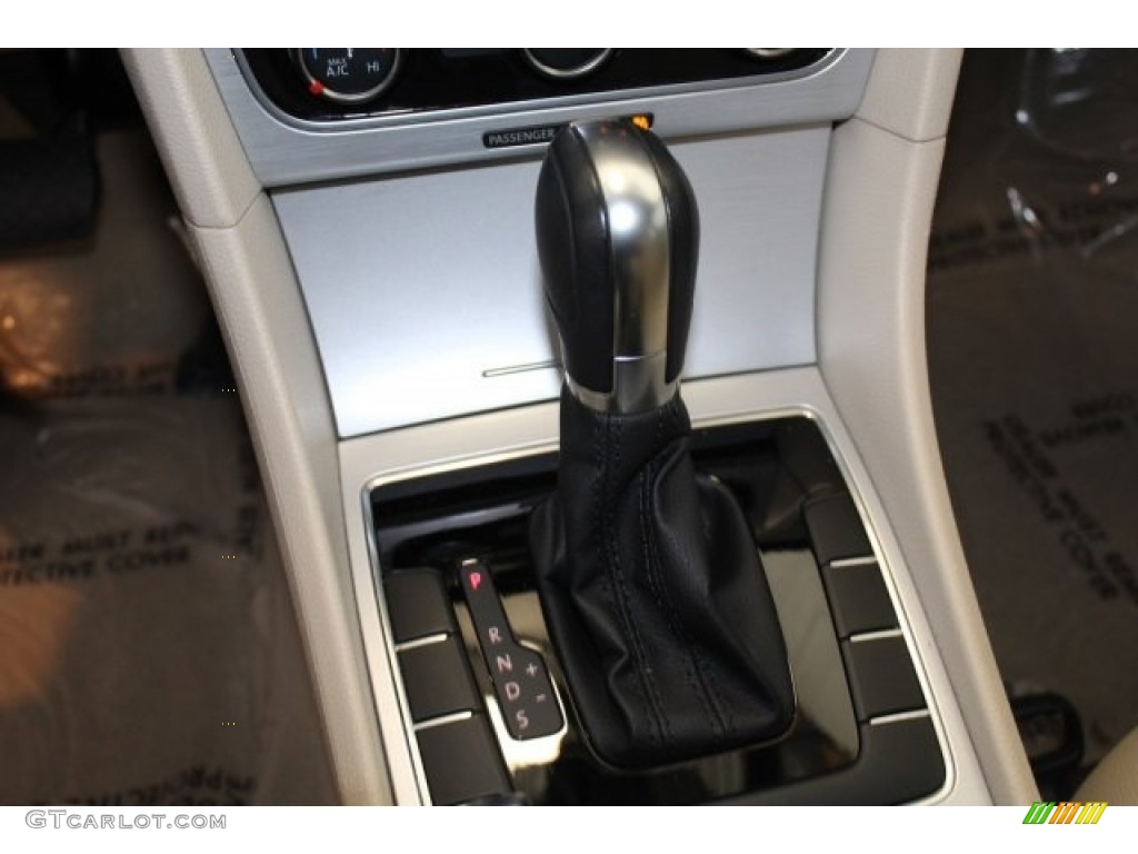 2013 Passat 2.5L SE - Glacier Blue Metallic / Cornsilk Beige photo #21
