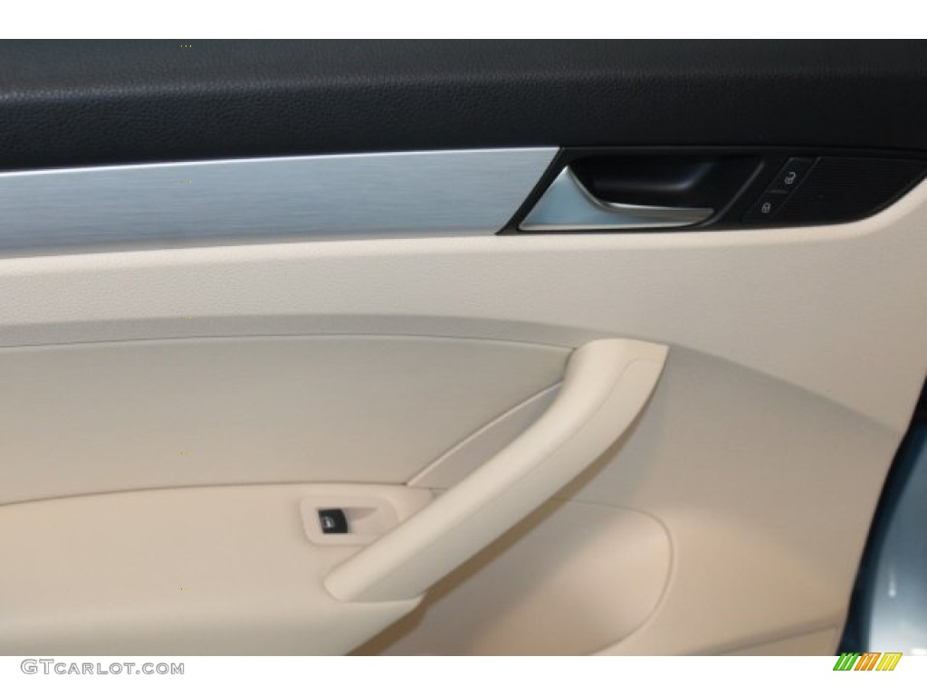 2013 Passat 2.5L SE - Glacier Blue Metallic / Cornsilk Beige photo #23