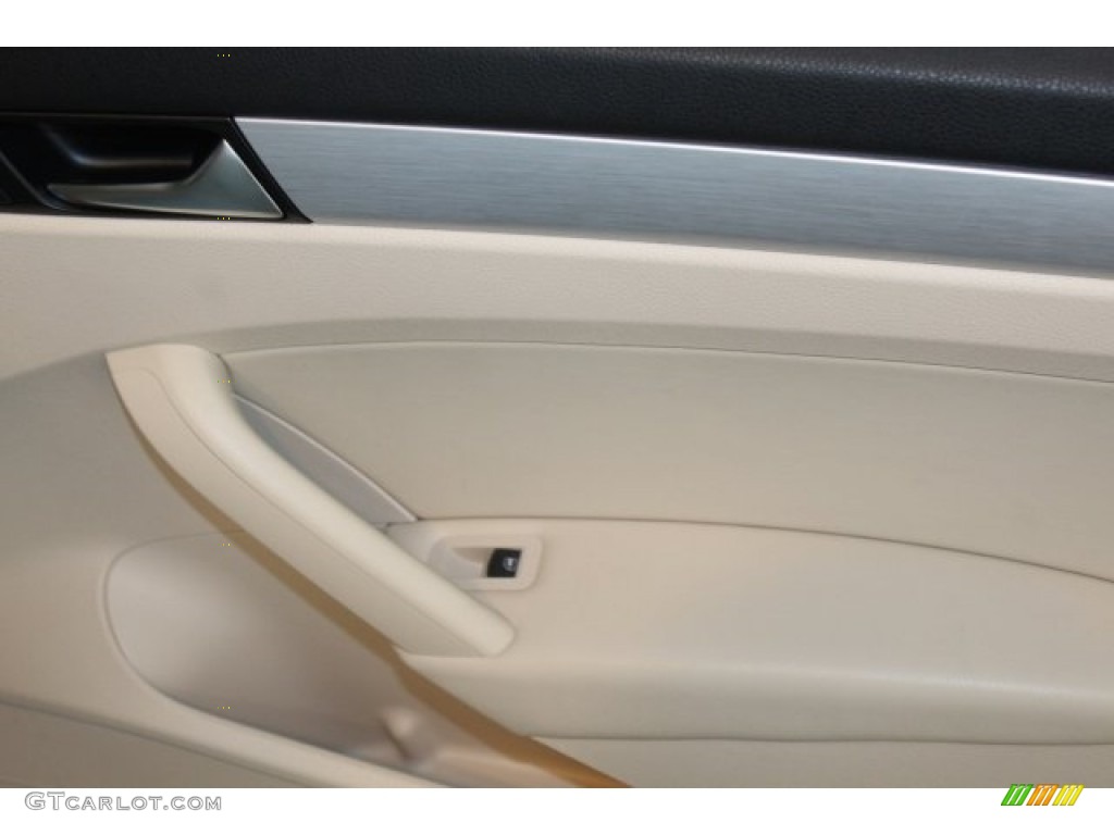 2013 Passat 2.5L SE - Glacier Blue Metallic / Cornsilk Beige photo #25