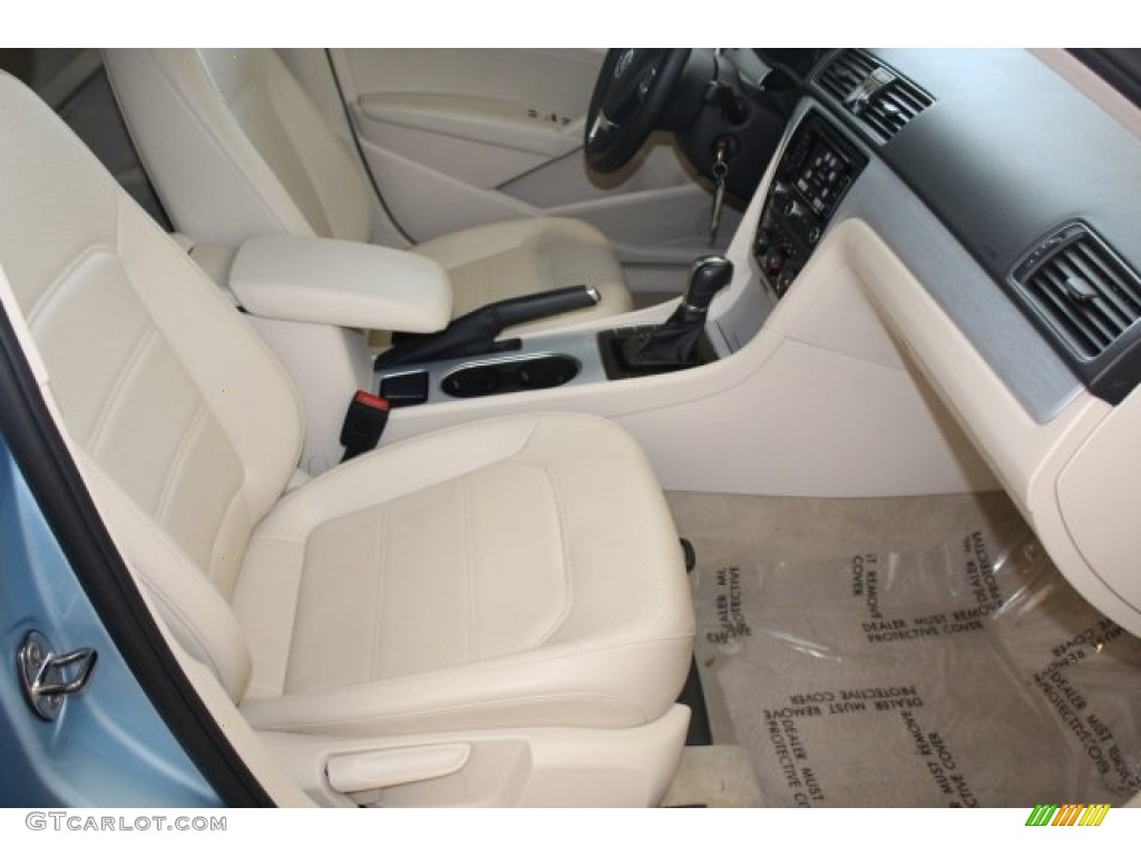 2013 Passat 2.5L SE - Glacier Blue Metallic / Cornsilk Beige photo #27