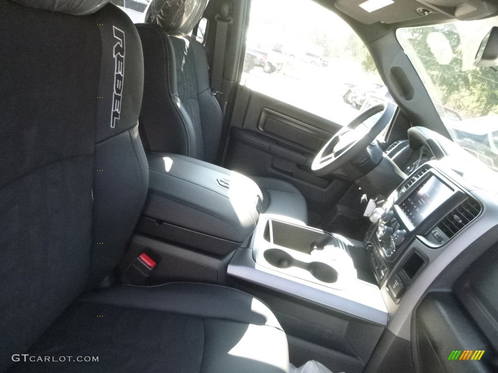 2018 1500 Rebel Crew Cab 4x4 - Bright White / Black photo #10