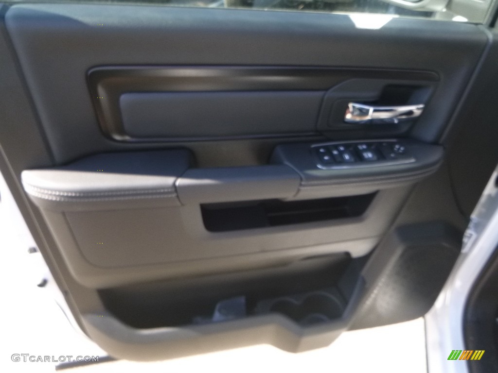 2018 1500 Rebel Crew Cab 4x4 - Bright White / Black photo #14