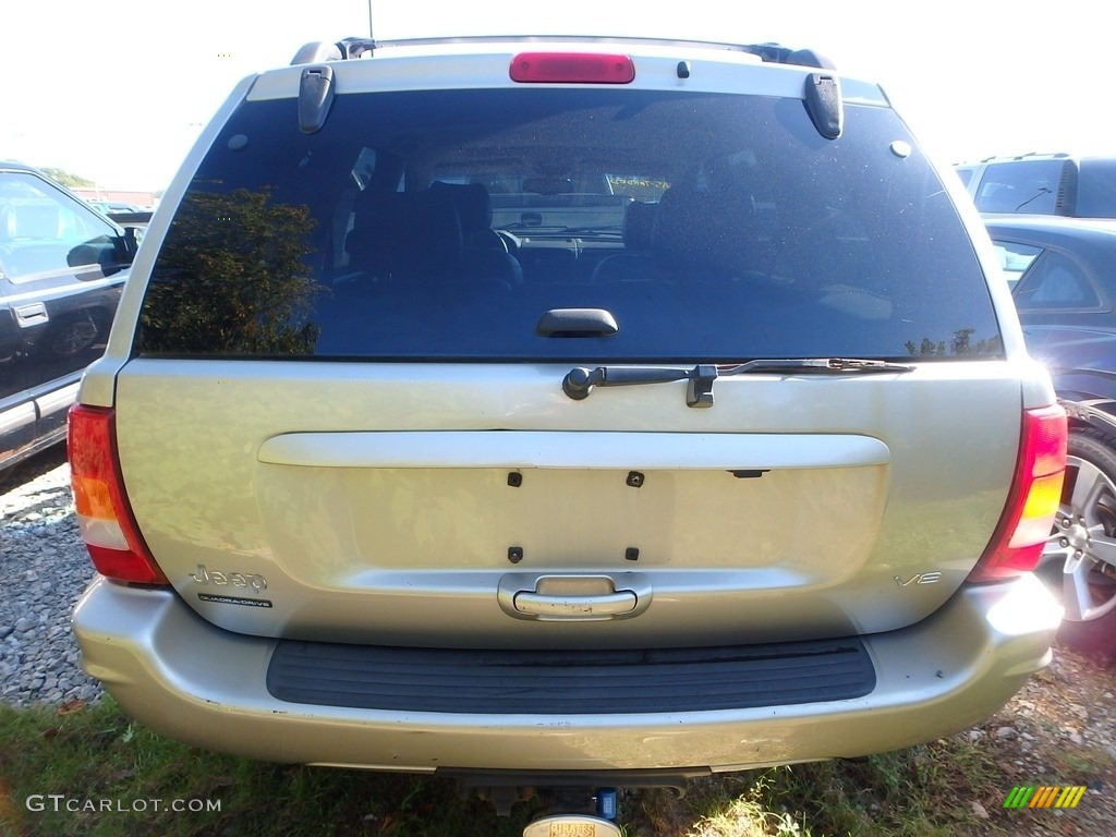 2004 Grand Cherokee Limited 4x4 - Light Khaki Metallic / Sandstone photo #3