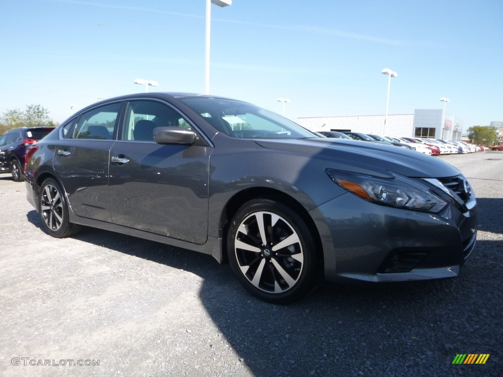 2018 Altima 2.5 SR - Gun Metallic / Charcoal photo #1