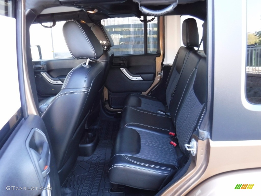 2015 Wrangler Unlimited Sport 4x4 - Copper Brown Pearl / Black photo #24