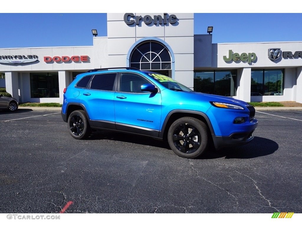 2018 Cherokee Latitude - Hydro Blue Pearl / Black photo #1