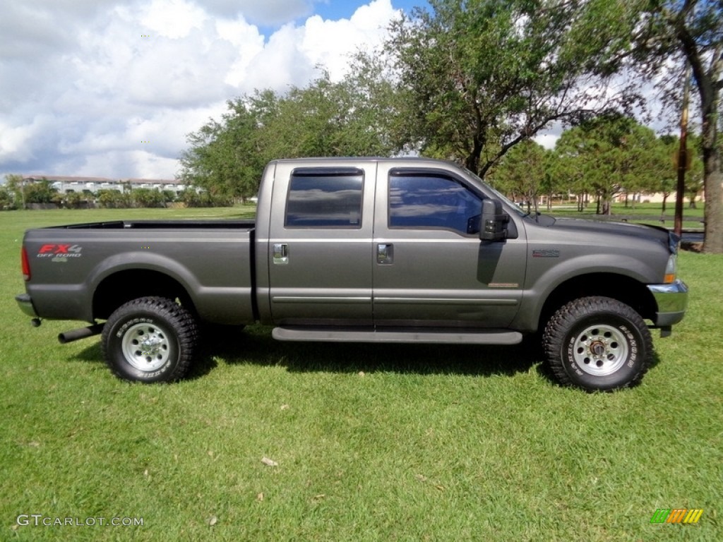 2003 F350 Super Duty Lariat Crew Cab 4x4 - Dark Shadow Grey Metallic / Medium Flint photo #11