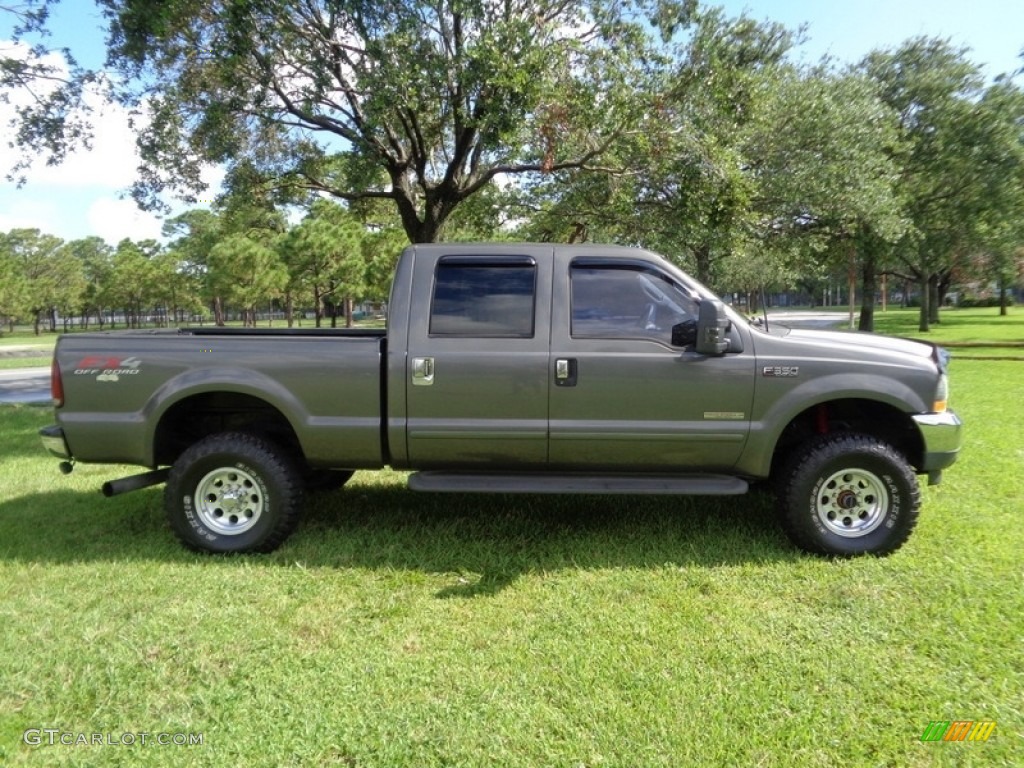 2003 F350 Super Duty Lariat Crew Cab 4x4 - Dark Shadow Grey Metallic / Medium Flint photo #17