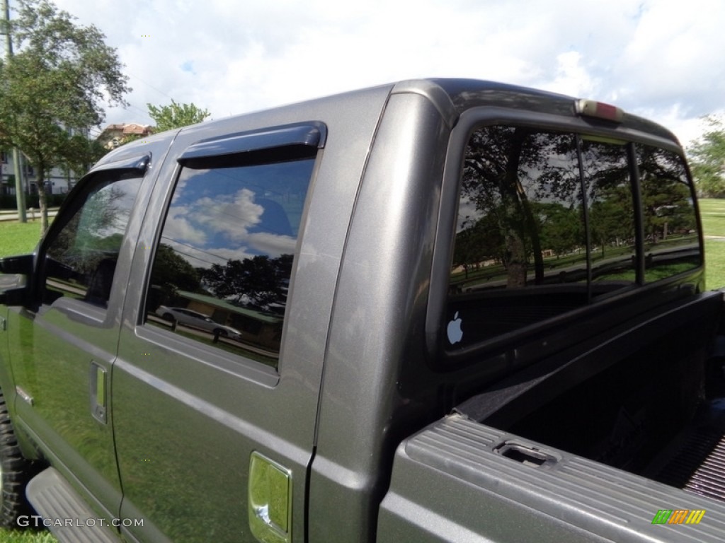 2003 F350 Super Duty Lariat Crew Cab 4x4 - Dark Shadow Grey Metallic / Medium Flint photo #49