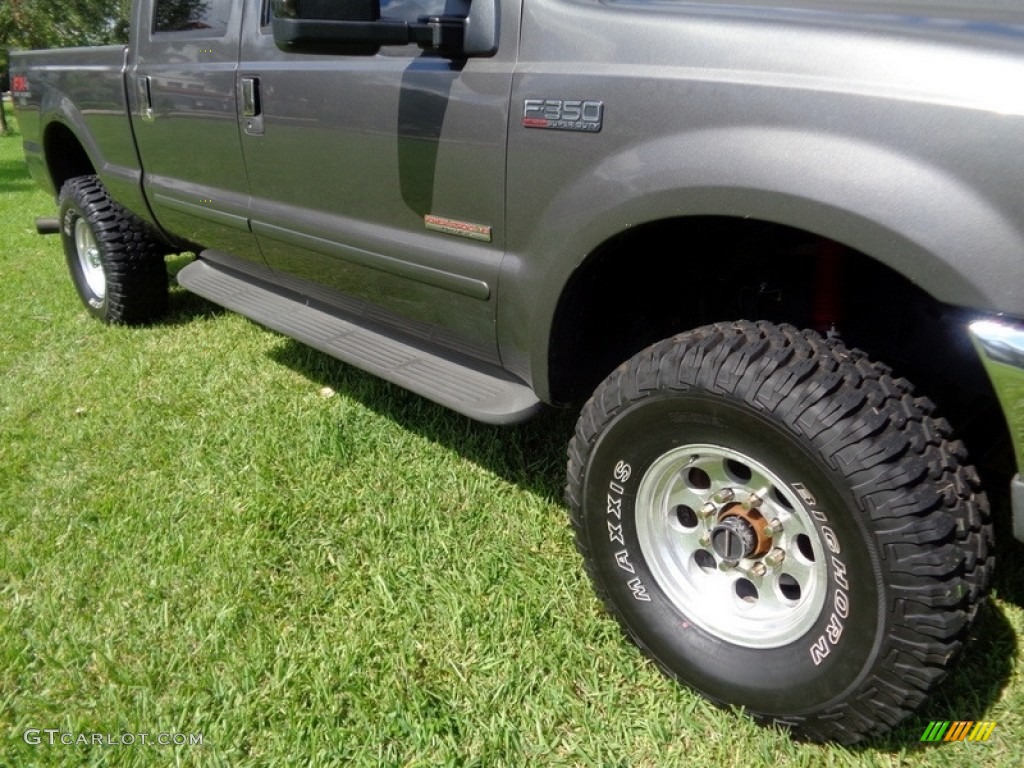 2003 F350 Super Duty Lariat Crew Cab 4x4 - Dark Shadow Grey Metallic / Medium Flint photo #65