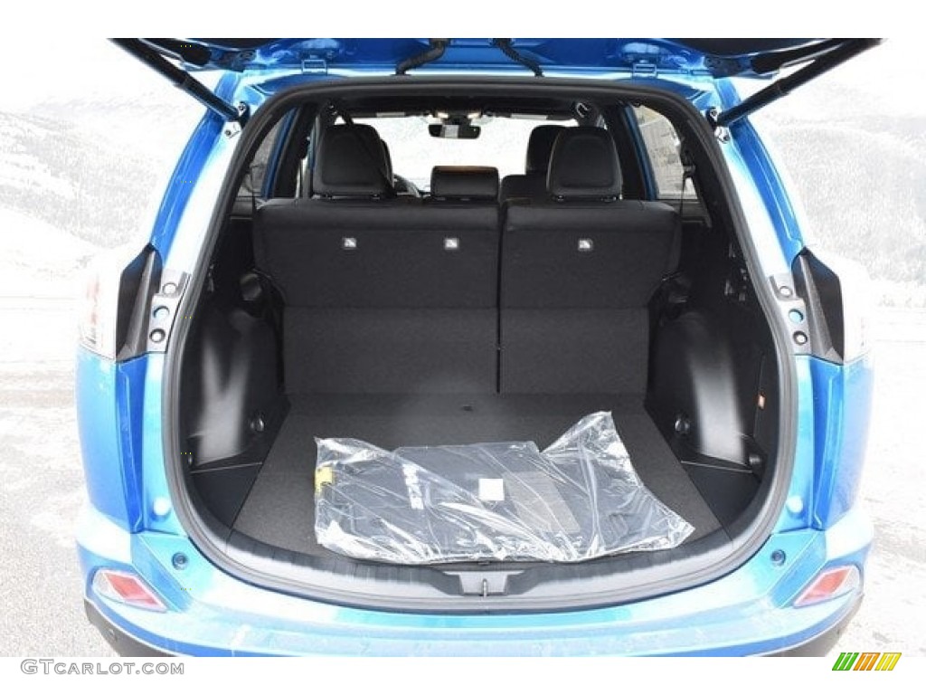 2018 Toyota RAV4 SE AWD Trunk Photo #123441881