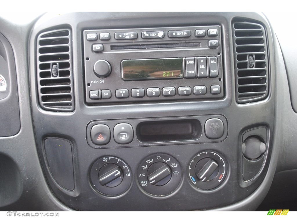 2007 Escape XLS - Dark Stone Metallic / Medium/Dark Pebble photo #15