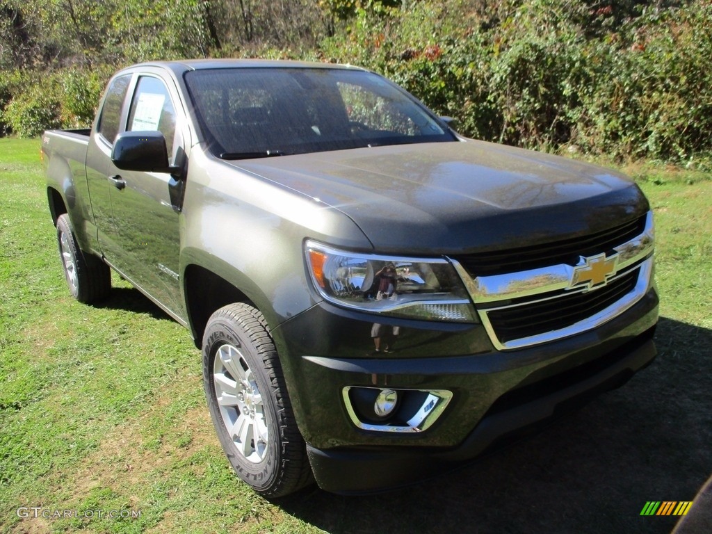 Deepwood Green Metallic 2018 Chevrolet Colorado LT Extended Cab 4x4 Exterior Photo #123443522