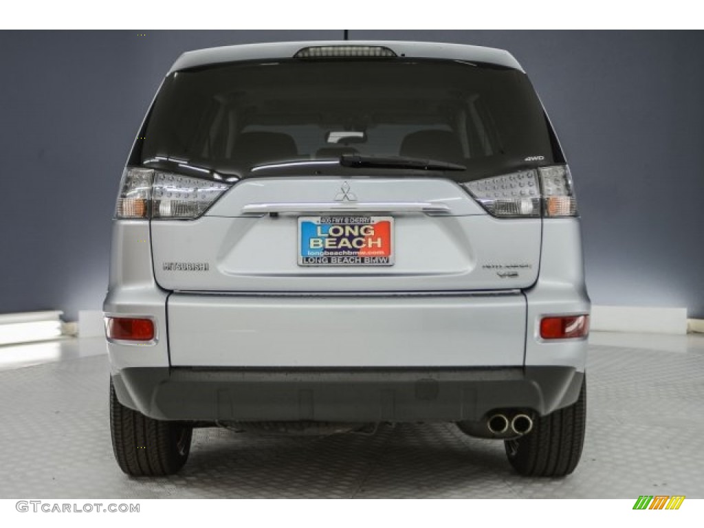 2010 Outlander GT 4WD - Cool Silver Metallic / Black photo #3
