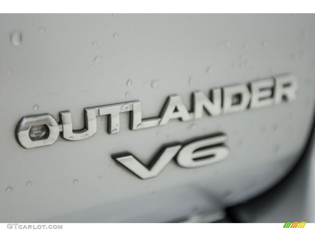 2010 Outlander GT 4WD - Cool Silver Metallic / Black photo #7